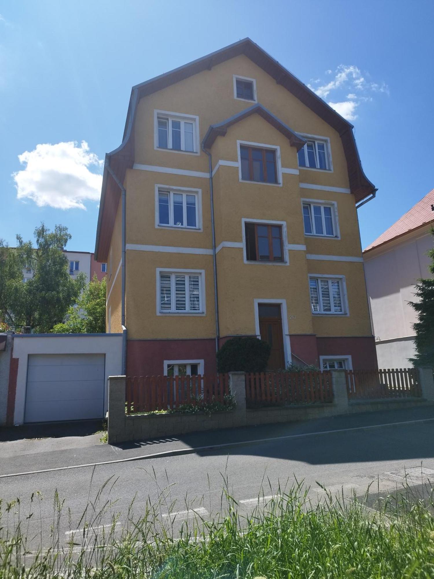 Loft Apartment KLV Exterior foto